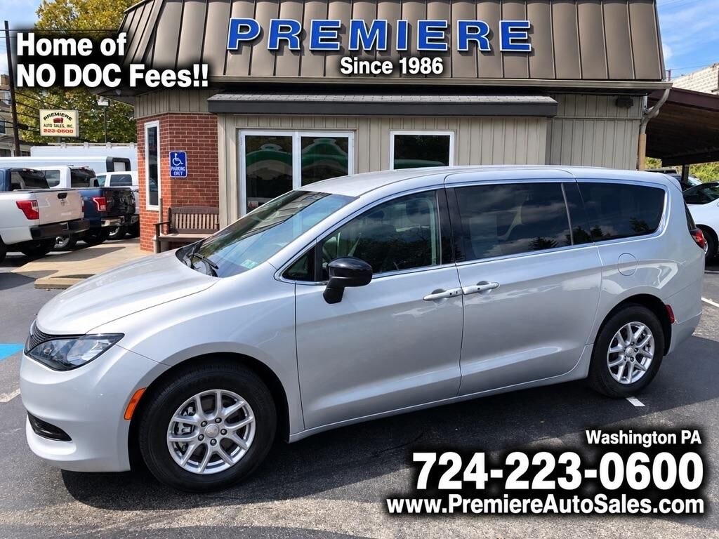 2024 CHRYSLER Voyager