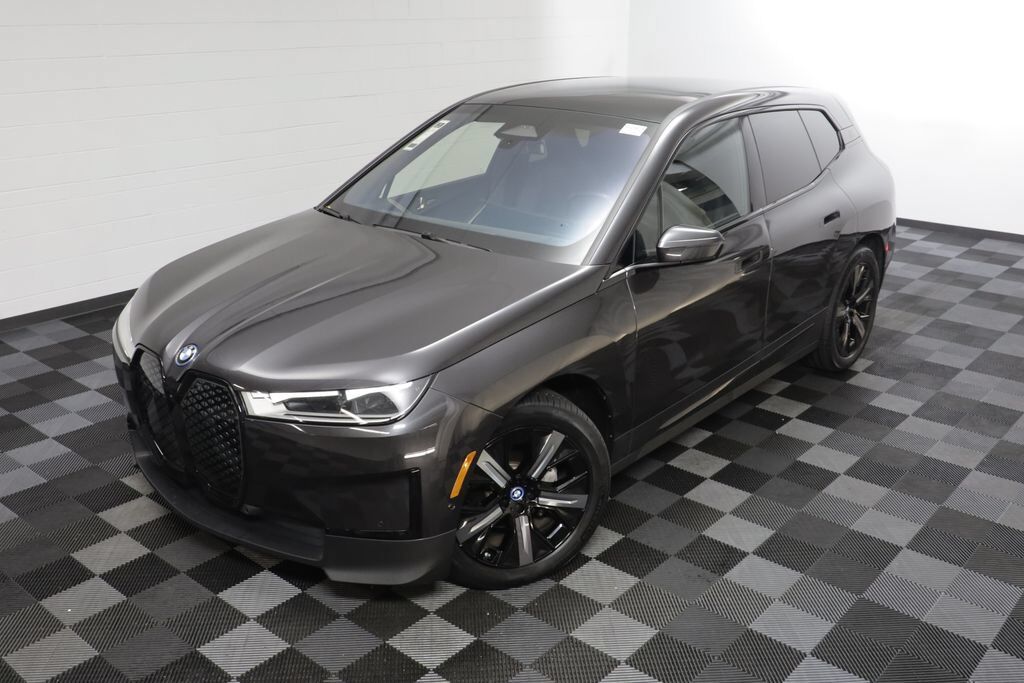 2024 BMW iX
