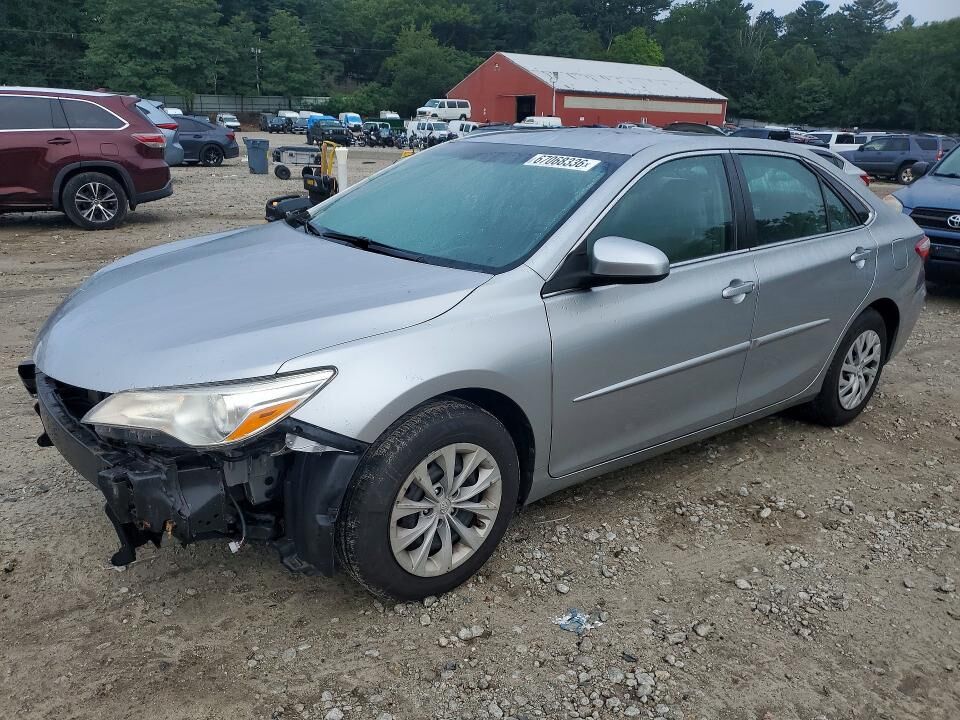 2017 TOYOTA Camry