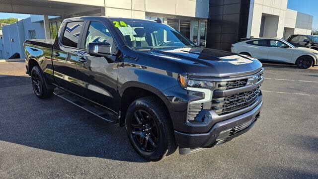 2024 CHEVROLET Silverado