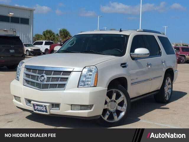 2011 CADILLAC Escalade