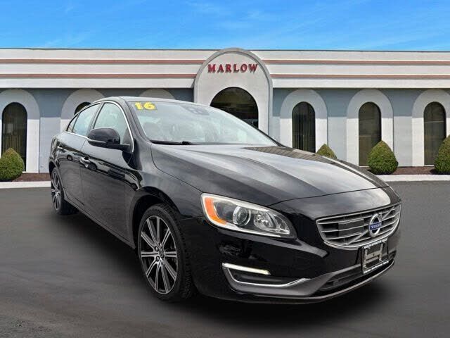 2016 VOLVO S60