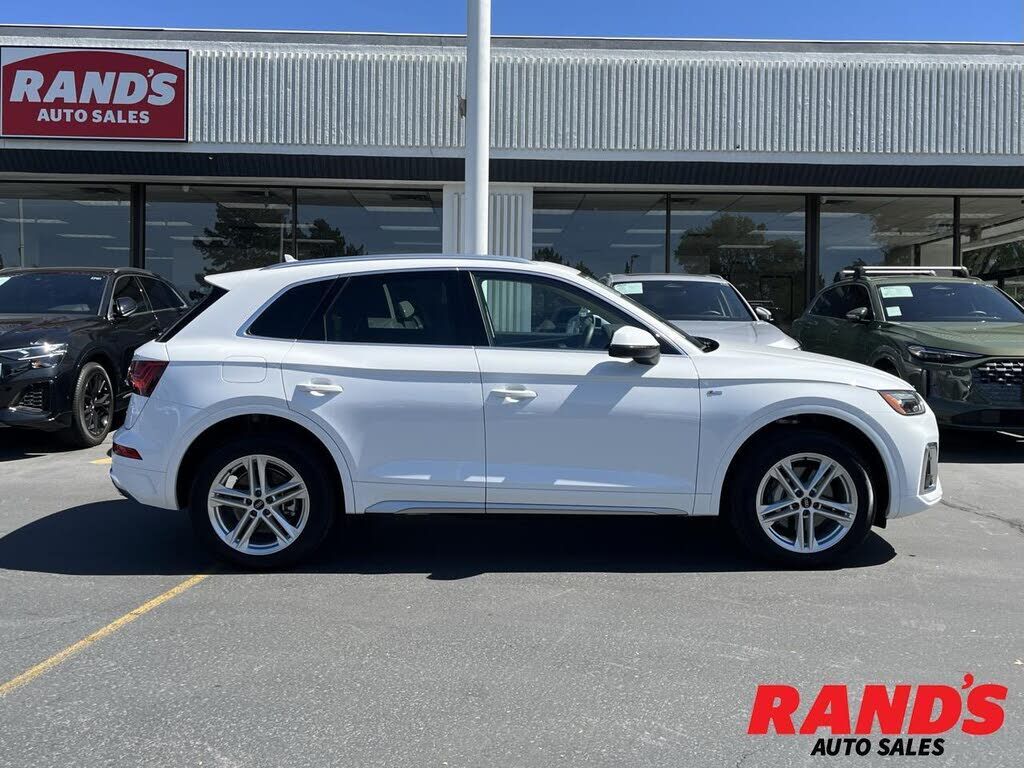 2024 AUDI Q5 e