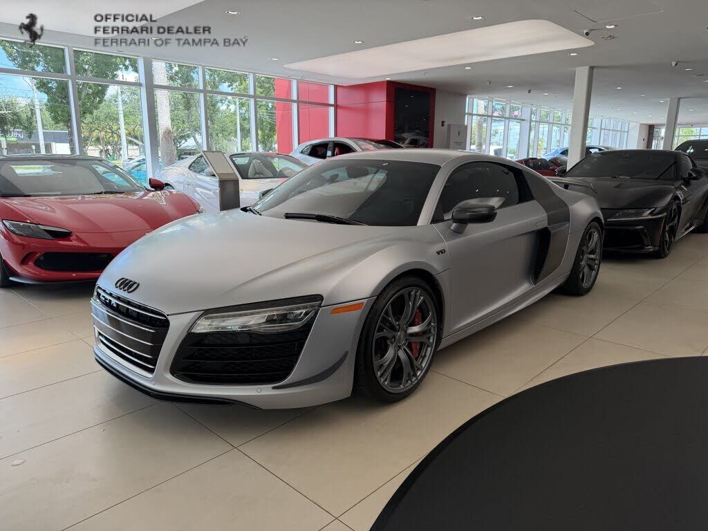 2015 AUDI R8