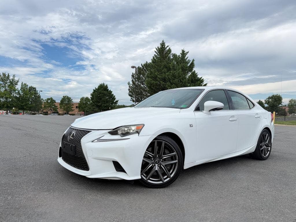 2016 LEXUS IS