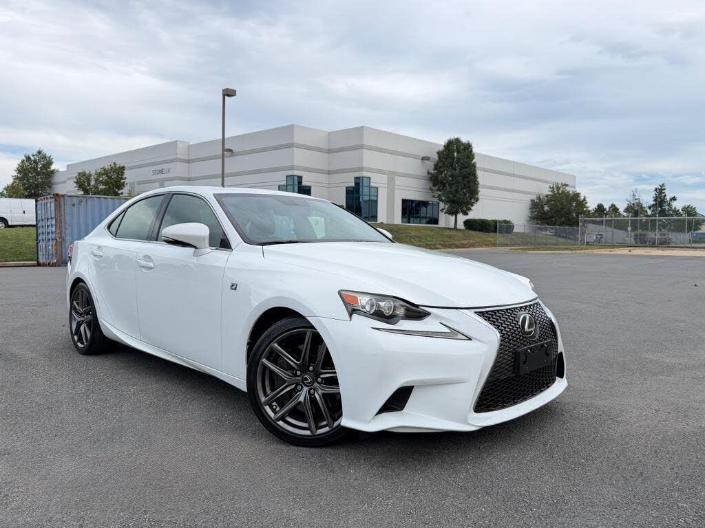 2016 Lexus IS