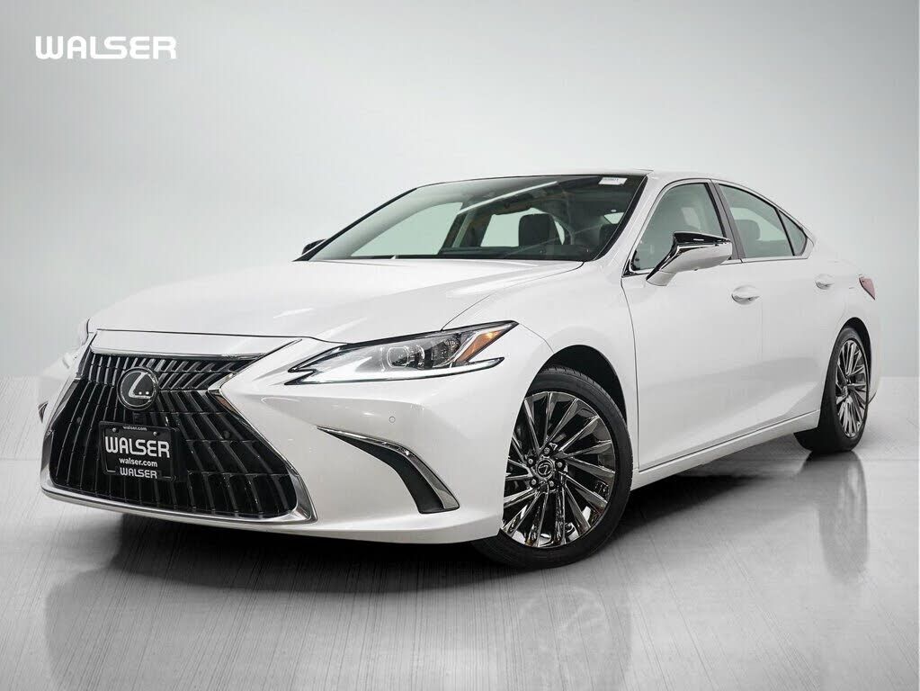 2024 LEXUS ES
