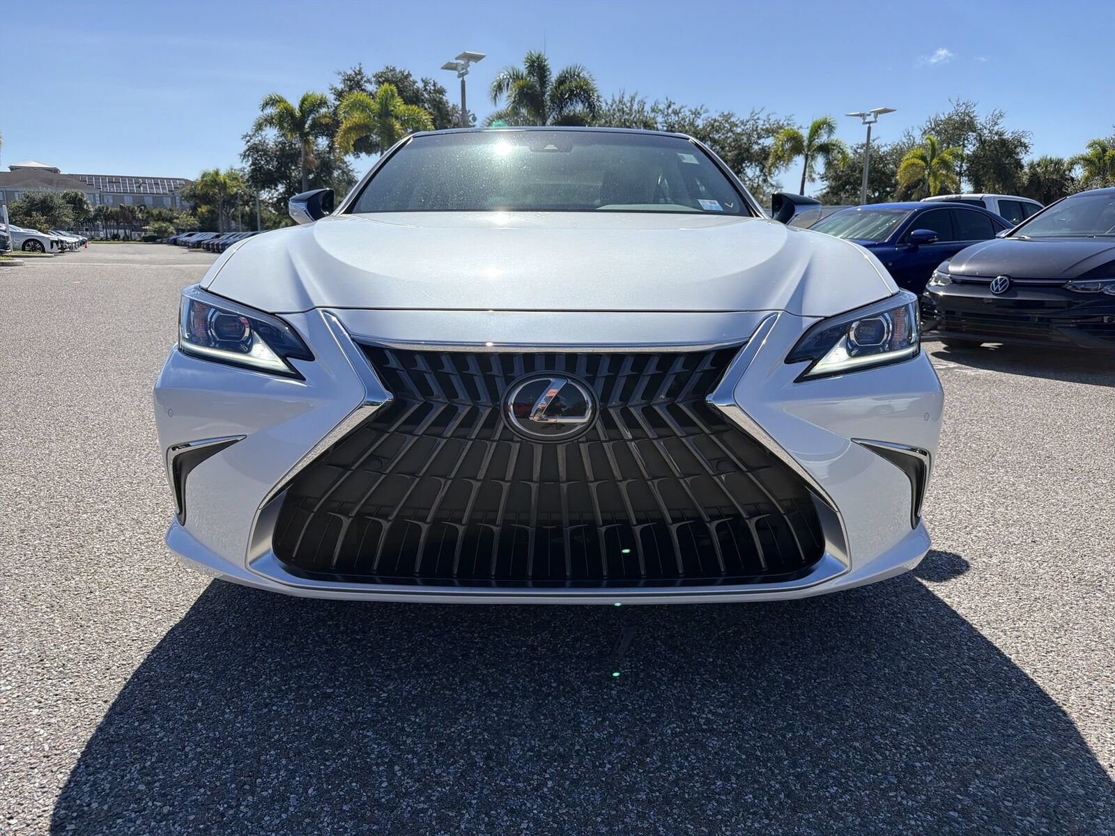 2023 Lexus ES