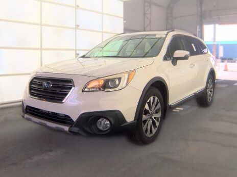 2017 SUBARU Outback