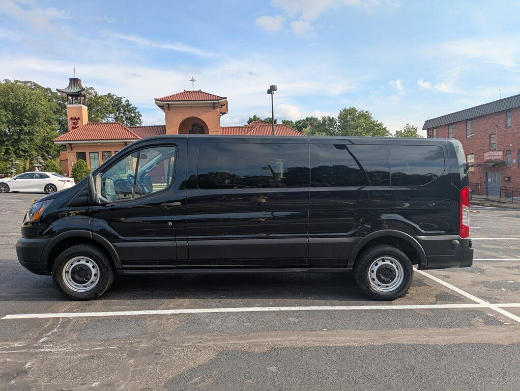 2019 FORD Transit