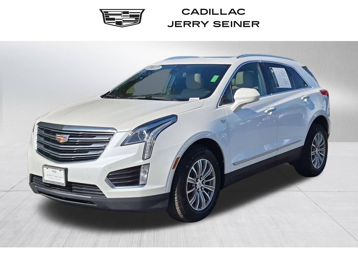 2017 CADILLAC XT5