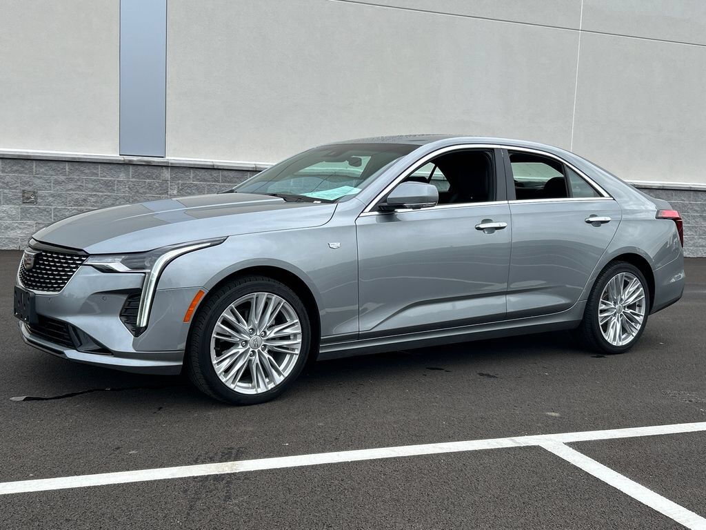 2024 CADILLAC CT4