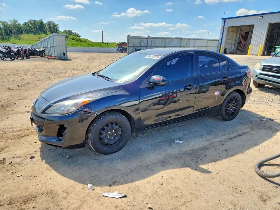 2013 MAZDA Mazda3