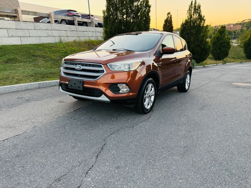 2017 FORD Escape