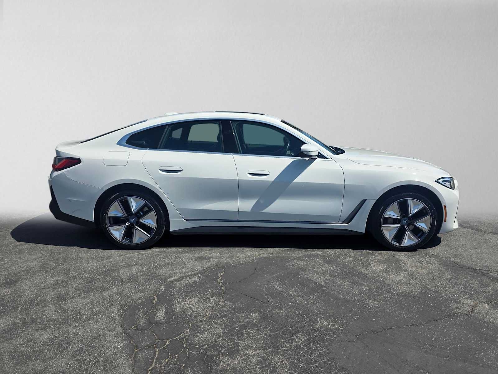2024 BMW i4
