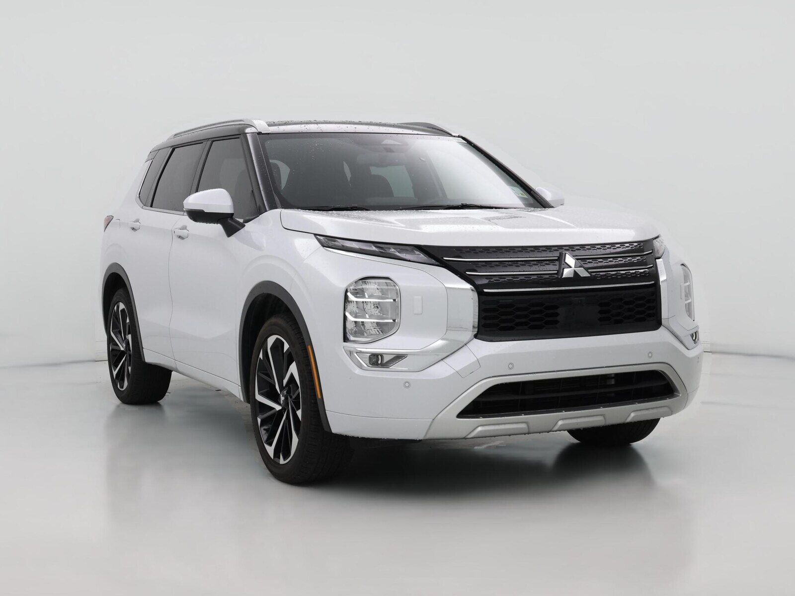 2023 MITSUBISHI Outlander