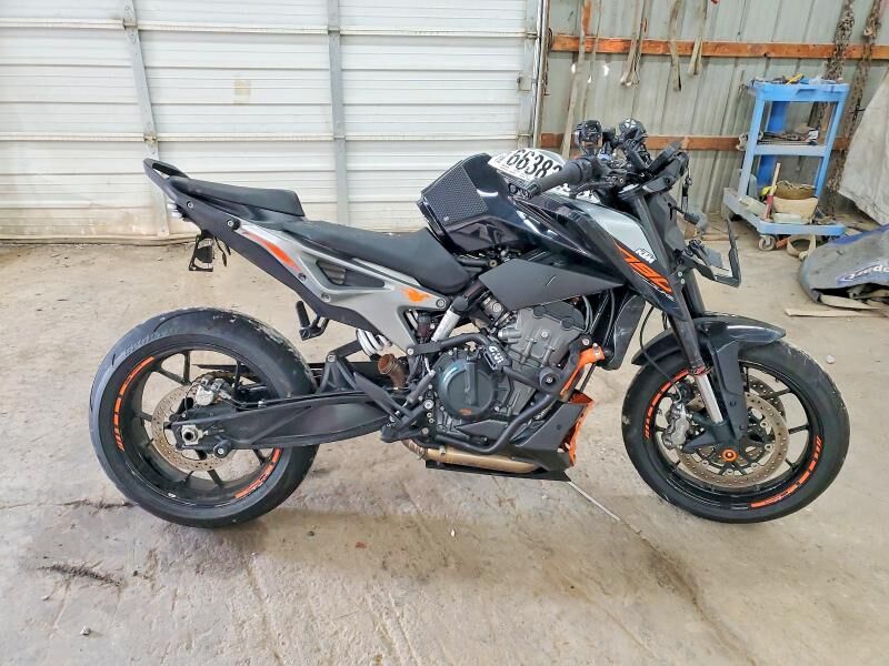 2019 KTM 790 Duke