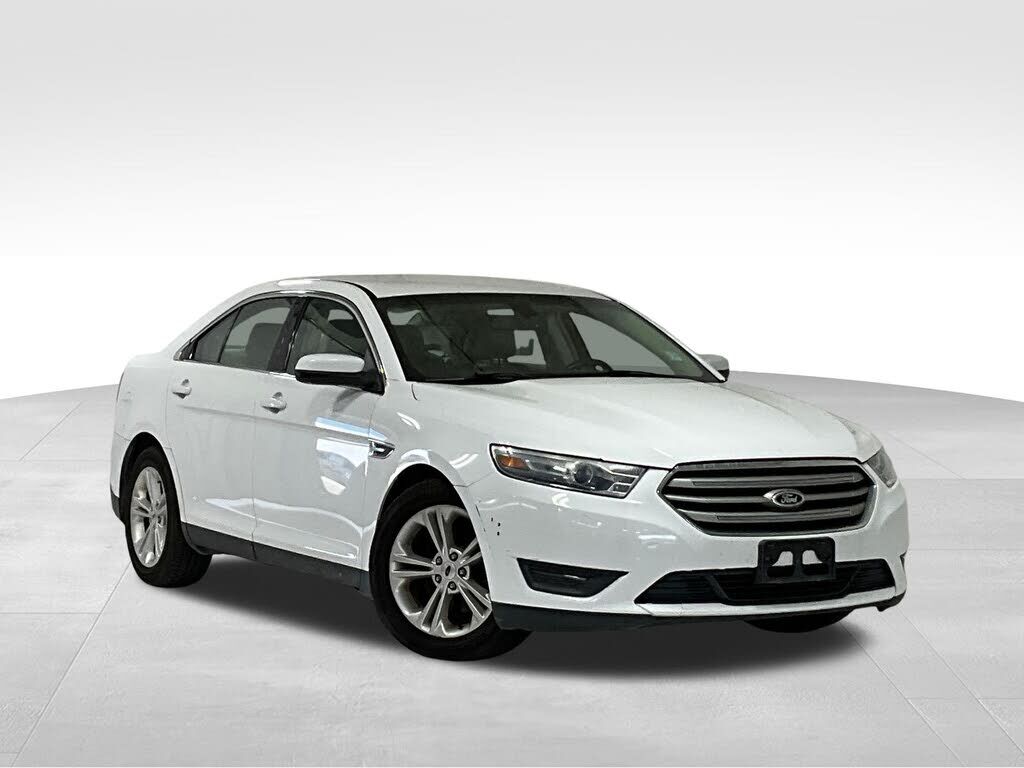 2013 FORD Taurus