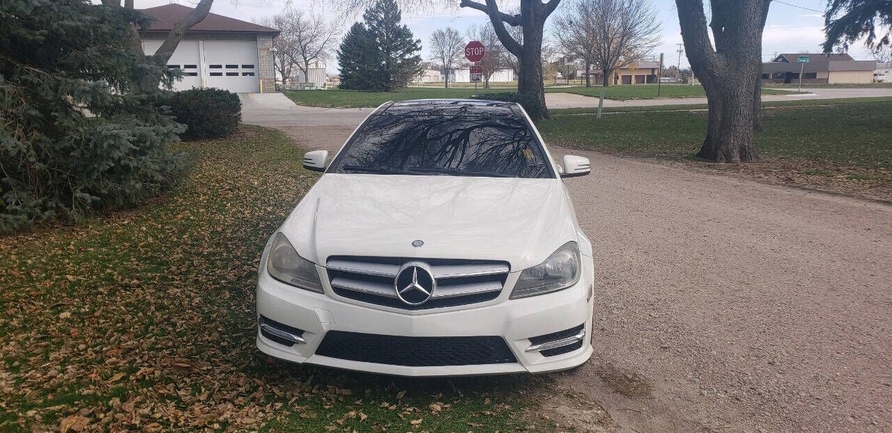 2012 MERCEDES-BENZ C-Class