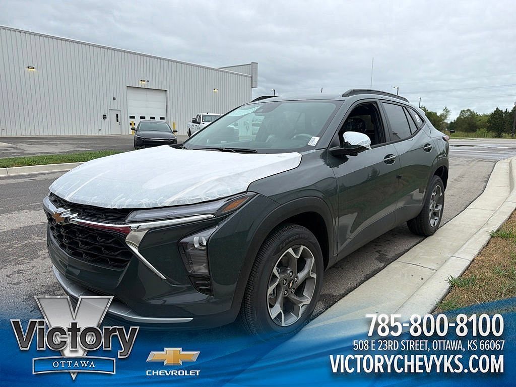 2026 CHEVROLET Trax