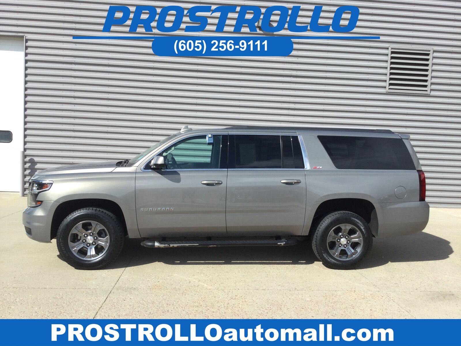 2017 CHEVROLET Suburban