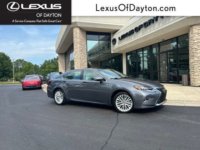 2018 LEXUS ES