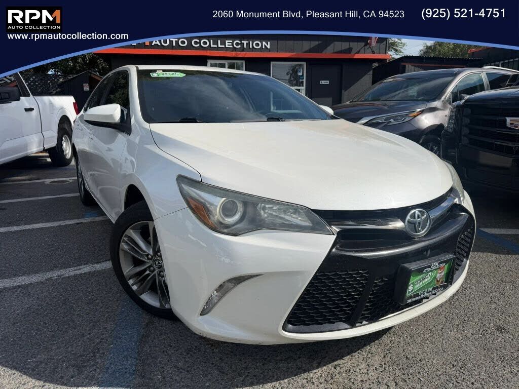2015 TOYOTA Camry