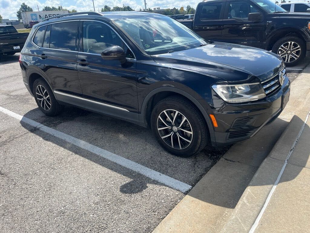2021 VOLKSWAGEN Tiguan