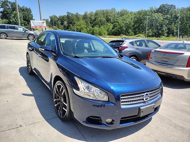 2010 NISSAN Maxima
