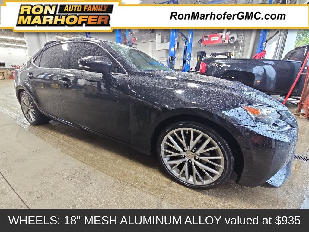 2015 LEXUS IS