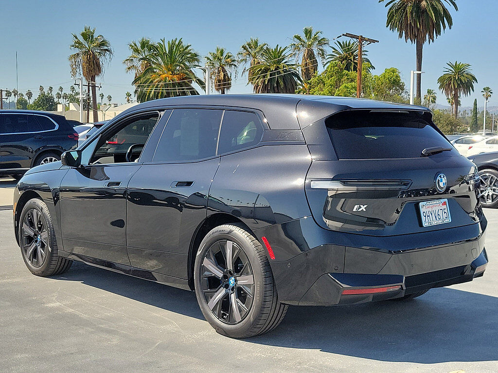 2024 BMW iX