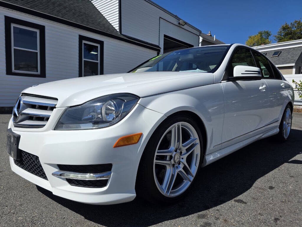 2013 MERCEDES-BENZ C-Class