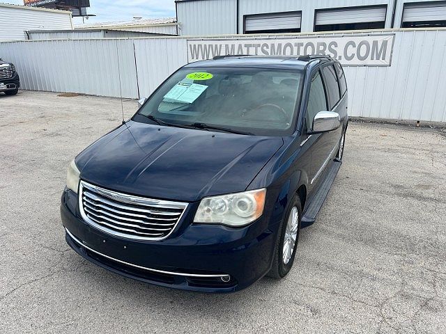 2012 CHRYSLER Town and Country