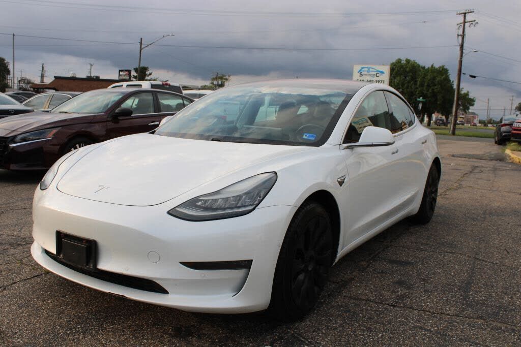 2019 TESLA Model 3
