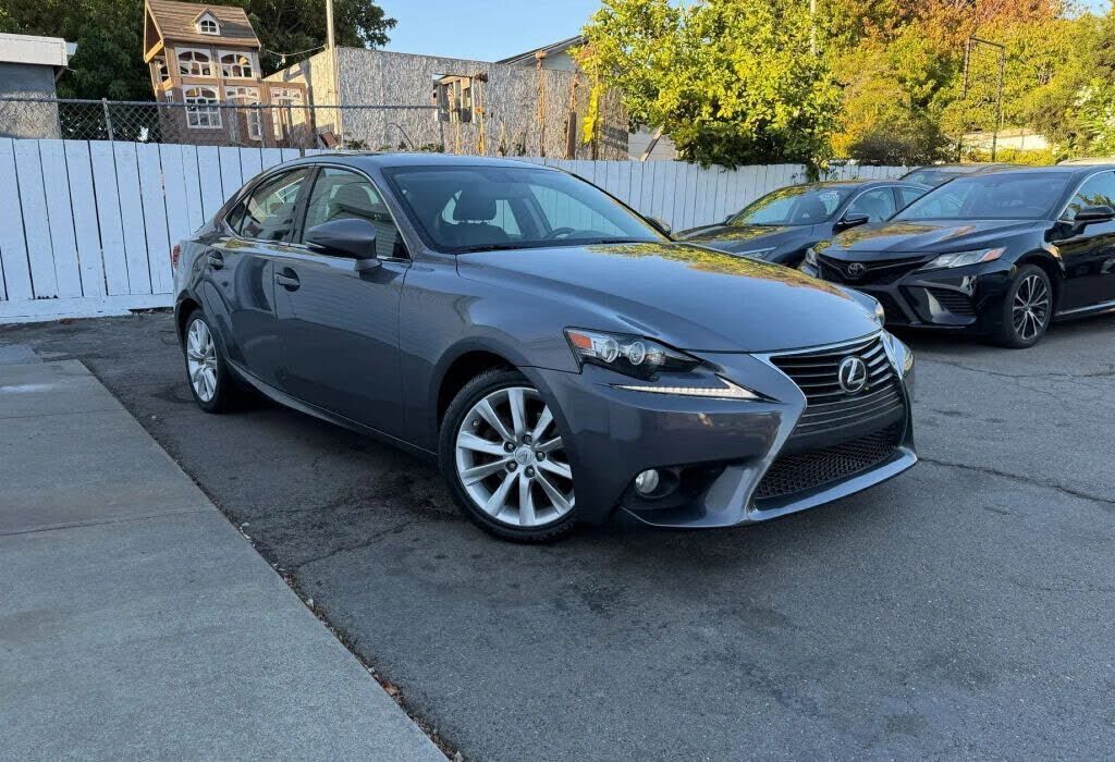 2014 Lexus IS