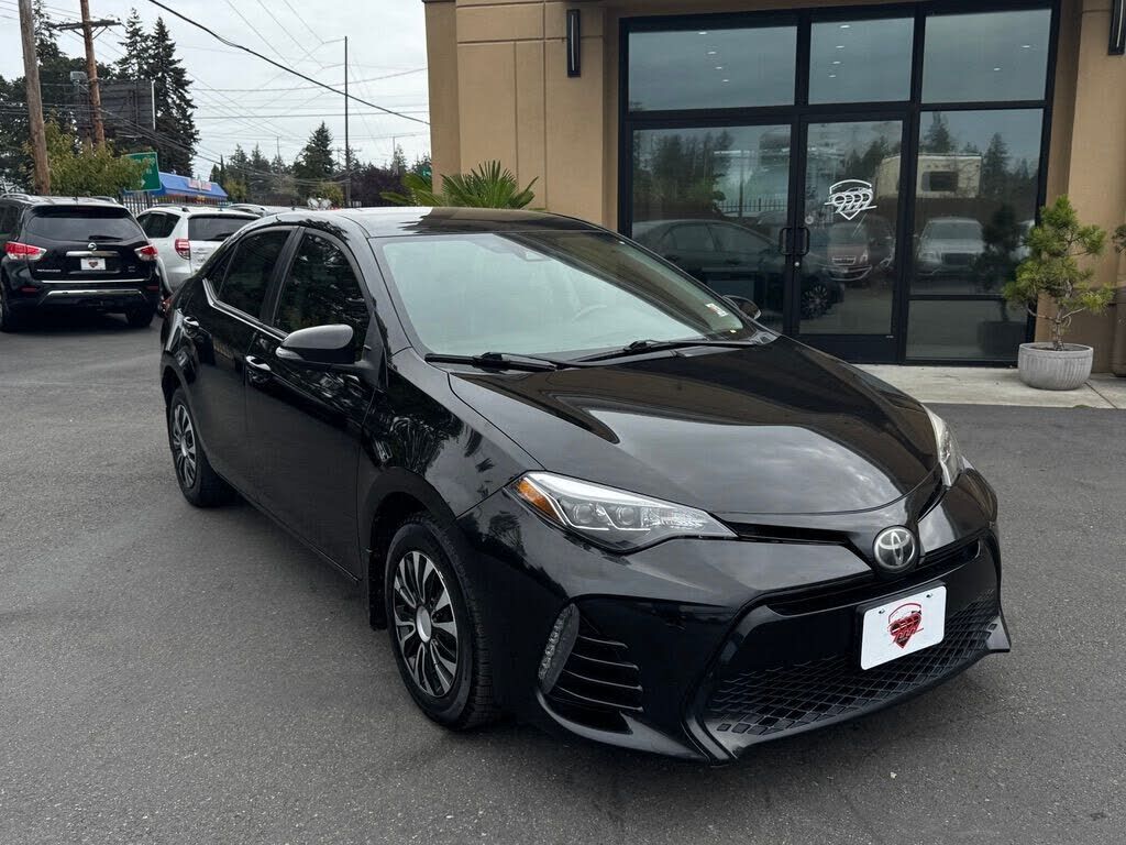 2017 TOYOTA Corolla