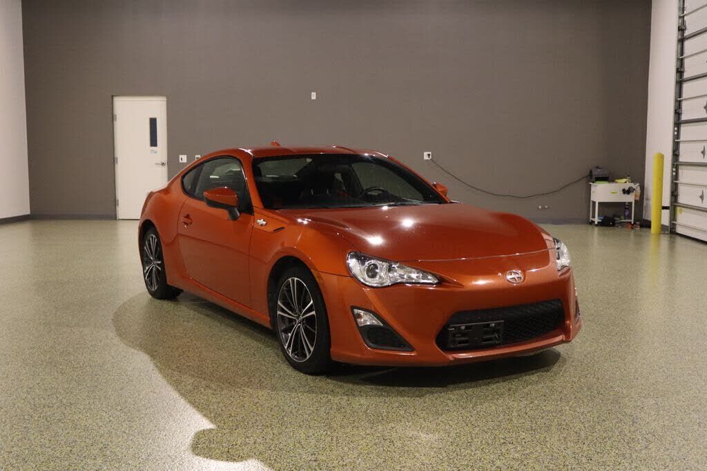 2016 TOYOTA Scion