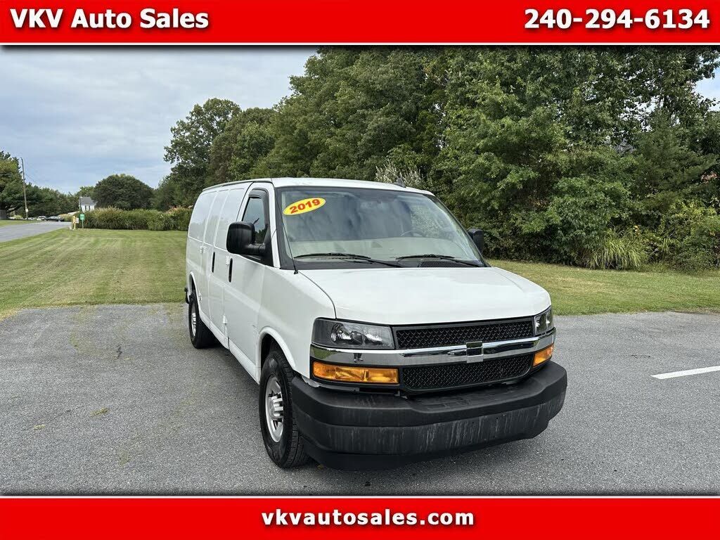 2019 CHEVROLET Express