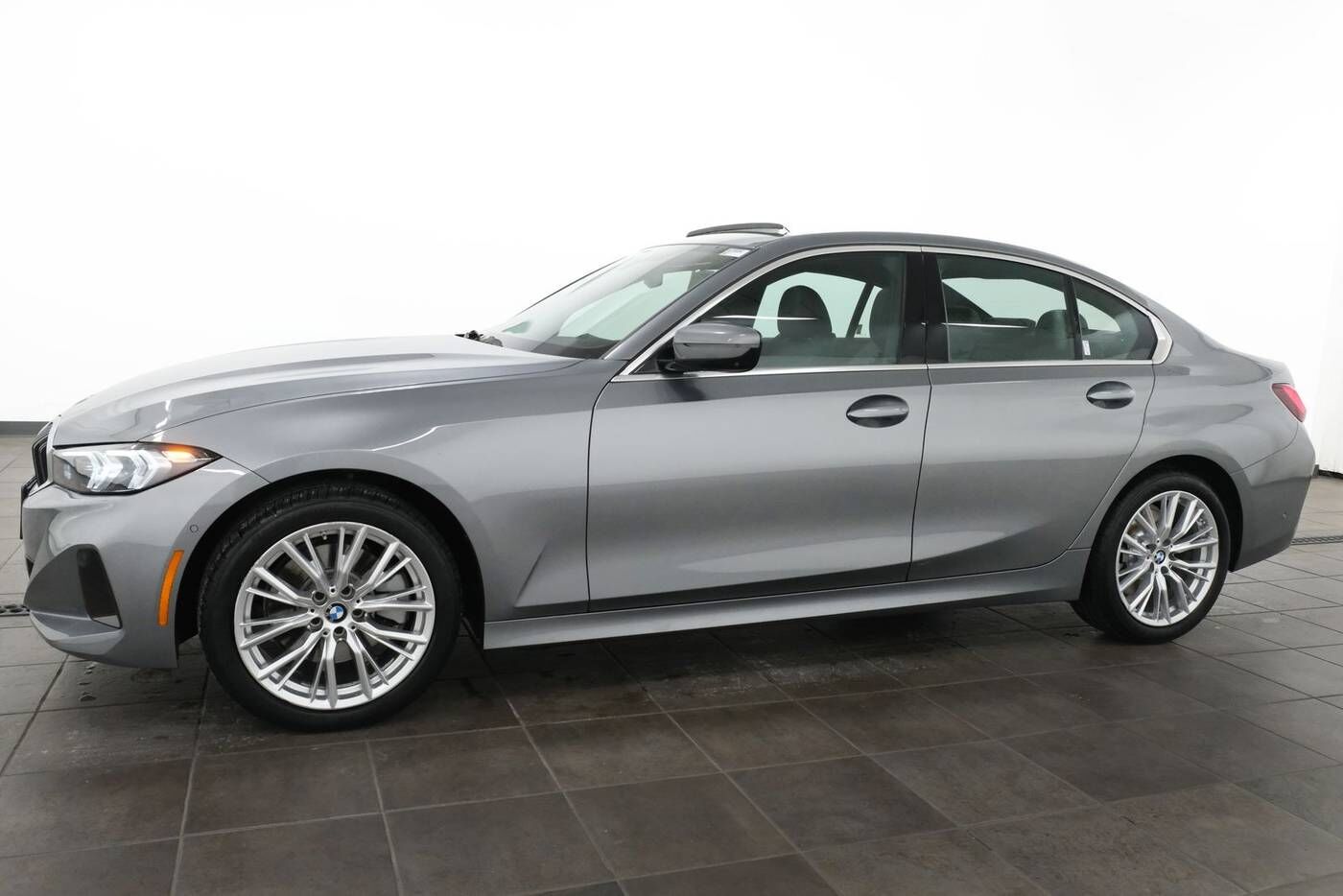 2024 BMW 330i
