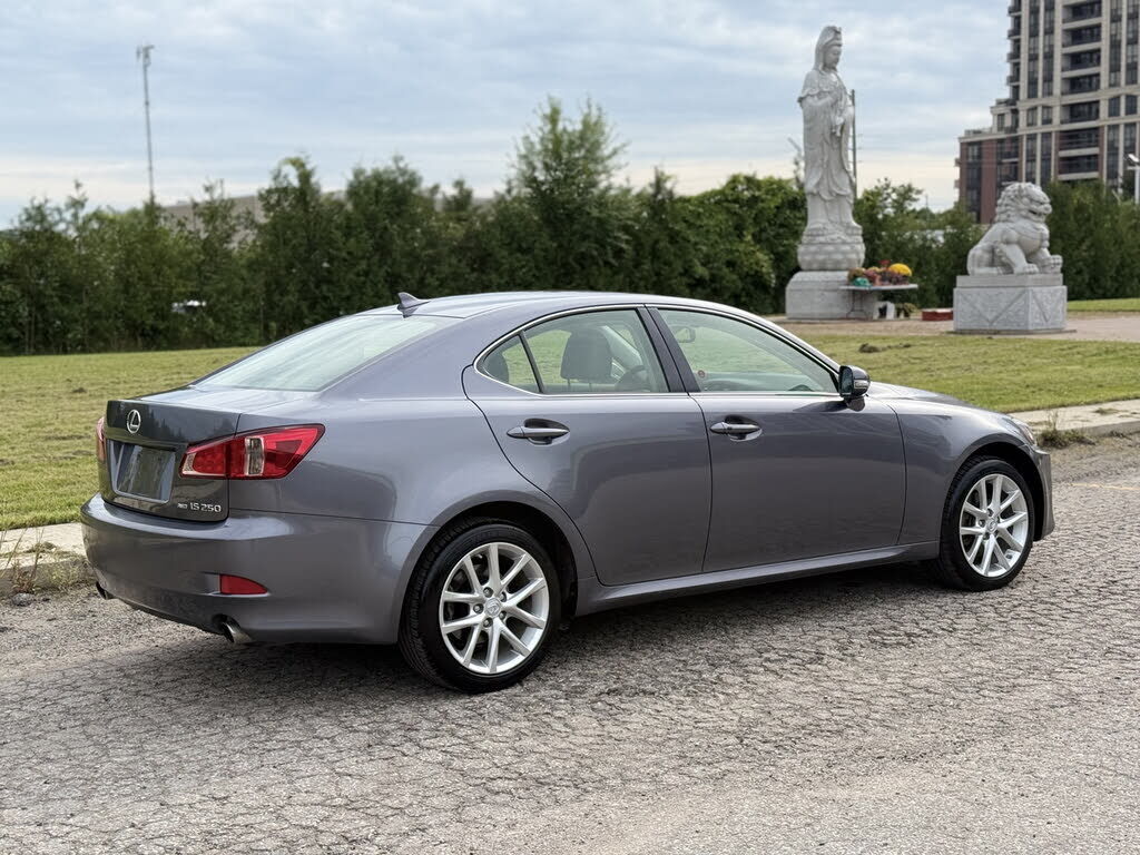 2013 Lexus IS