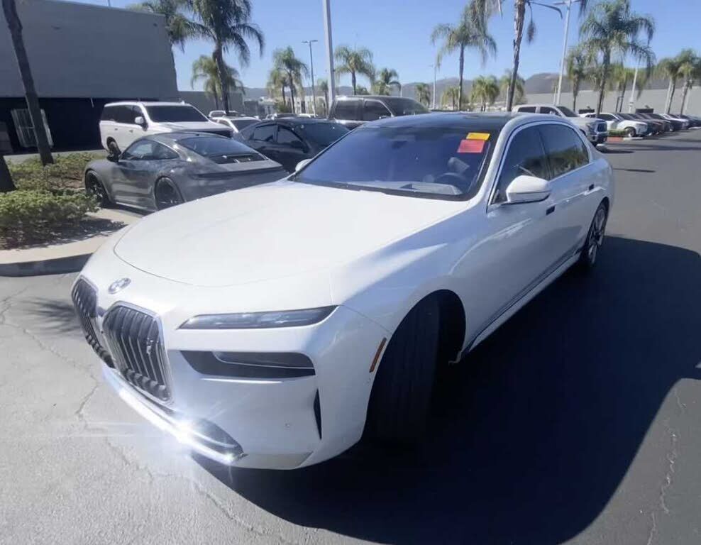 2023 BMW i7