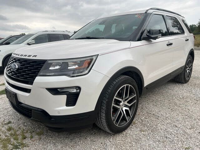 2018 FORD Explorer