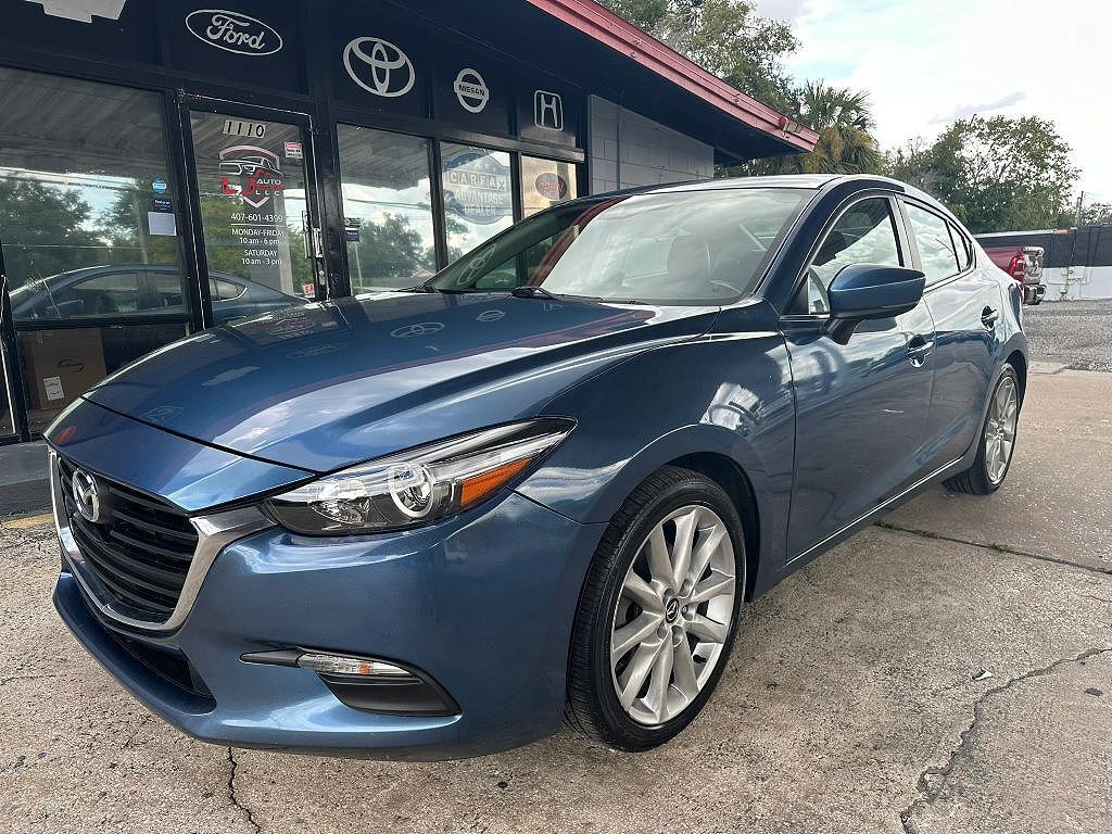 2017 MAZDA Mazda3