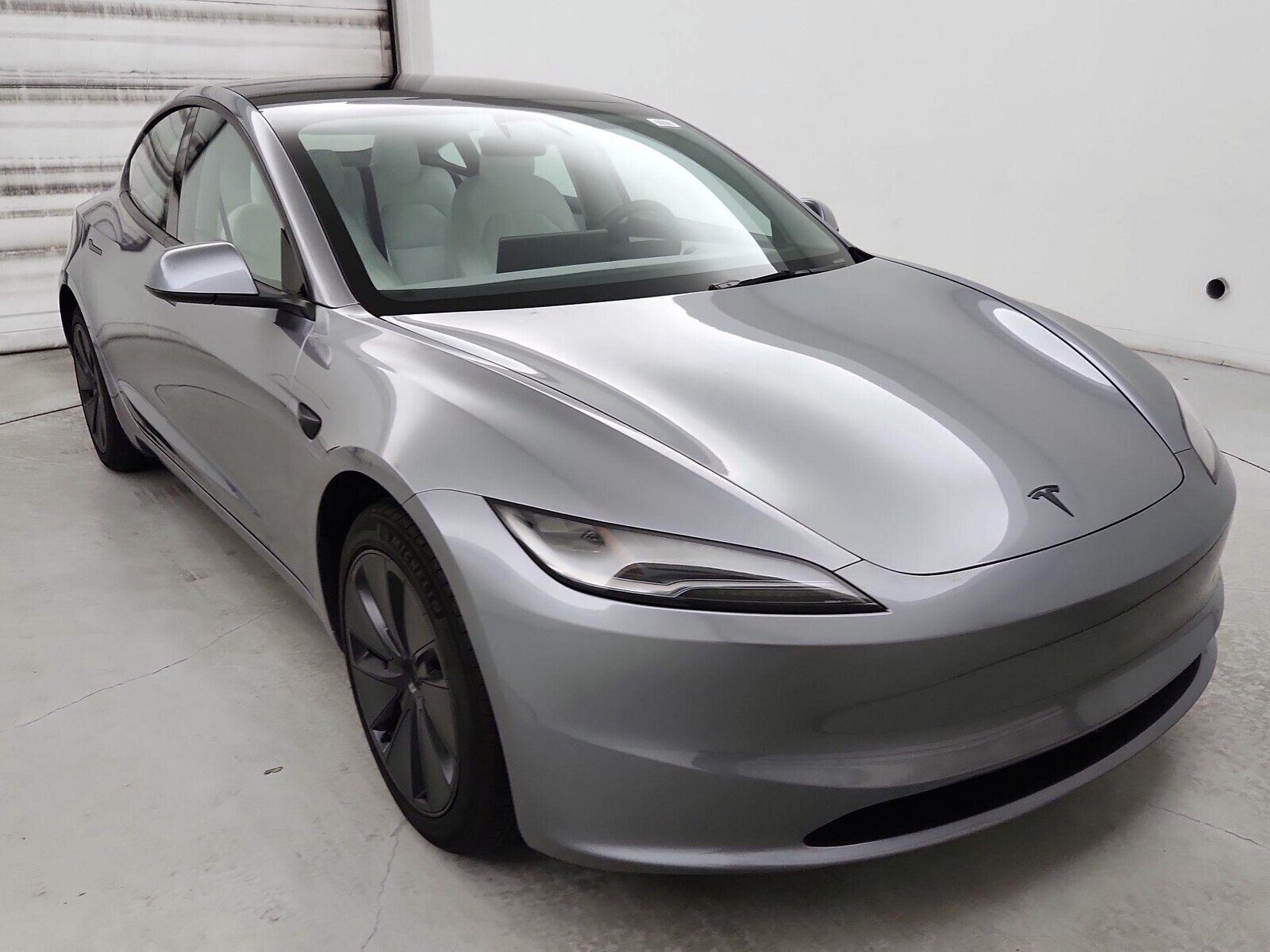 2026 TESLA Model 3