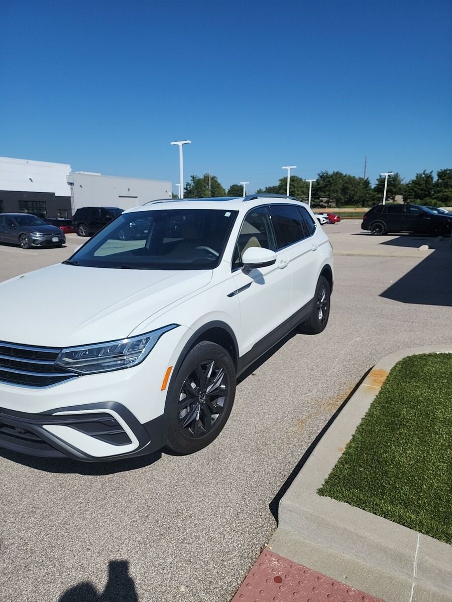 2024 VOLKSWAGEN Tiguan 4Motion