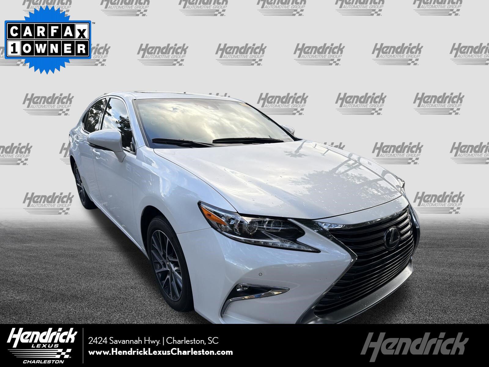2017 LEXUS ES