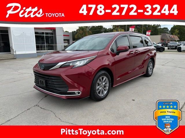 2021 TOYOTA Sienna