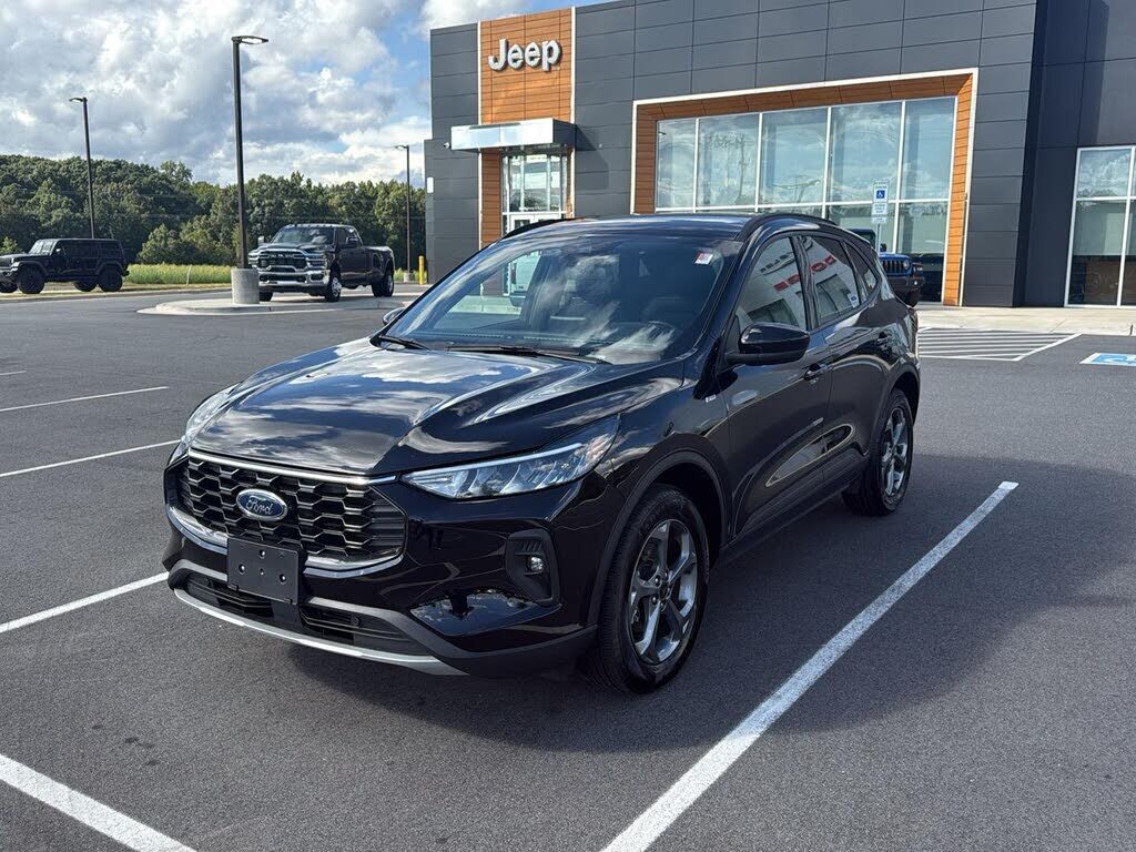 2025 FORD Escape