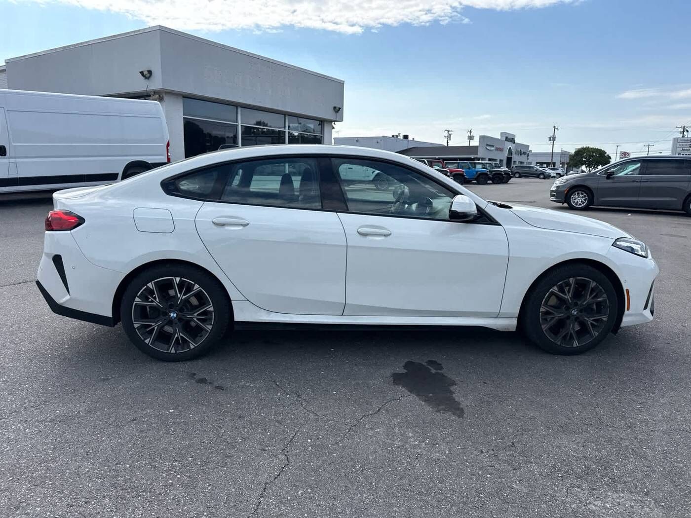2025 BMW 228i