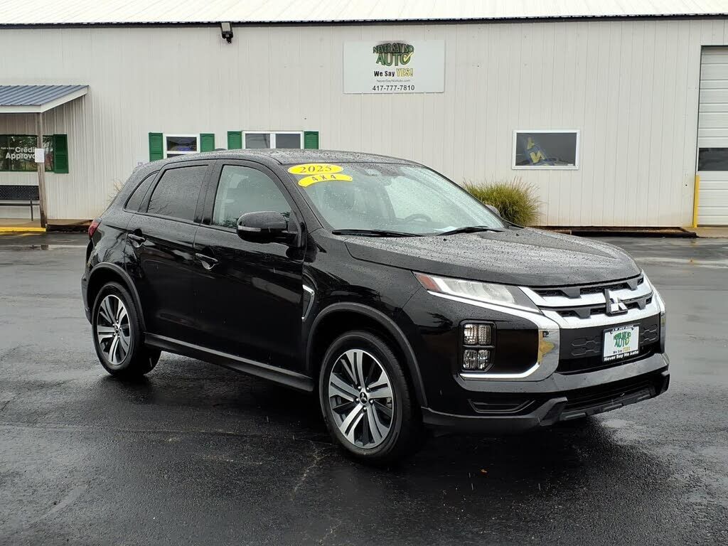2025 MITSUBISHI Outlander Sport